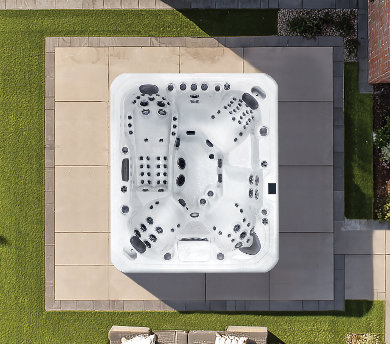 Maximus Hot Tub overhead spa view